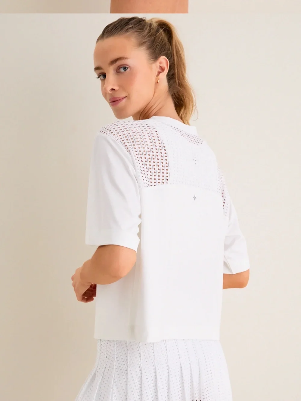 TNUCK SPORT White Cane Cropped Ryan Boyfriend Tee